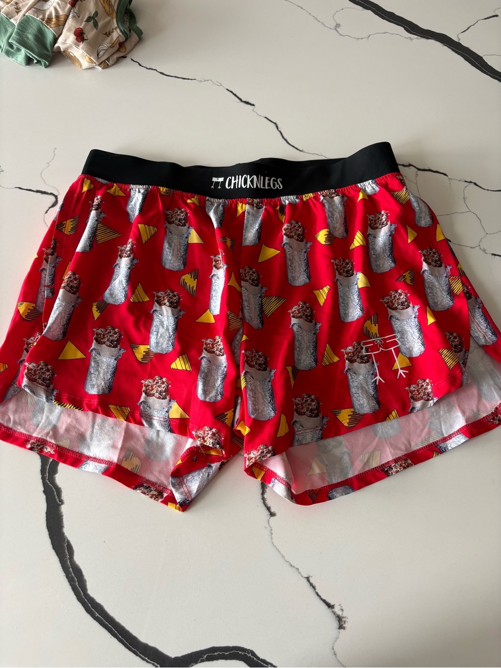 CHICKN LEGS | Men’s Running Short - EUC